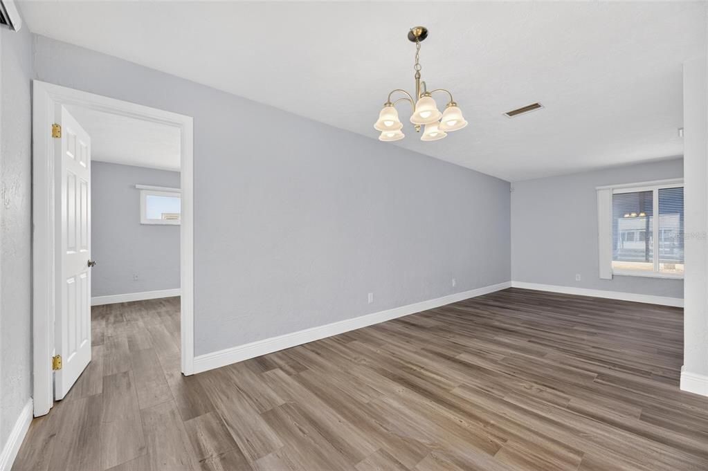 For Rent: $4,200 (3 beds, 2 baths, 1636 Square Feet)