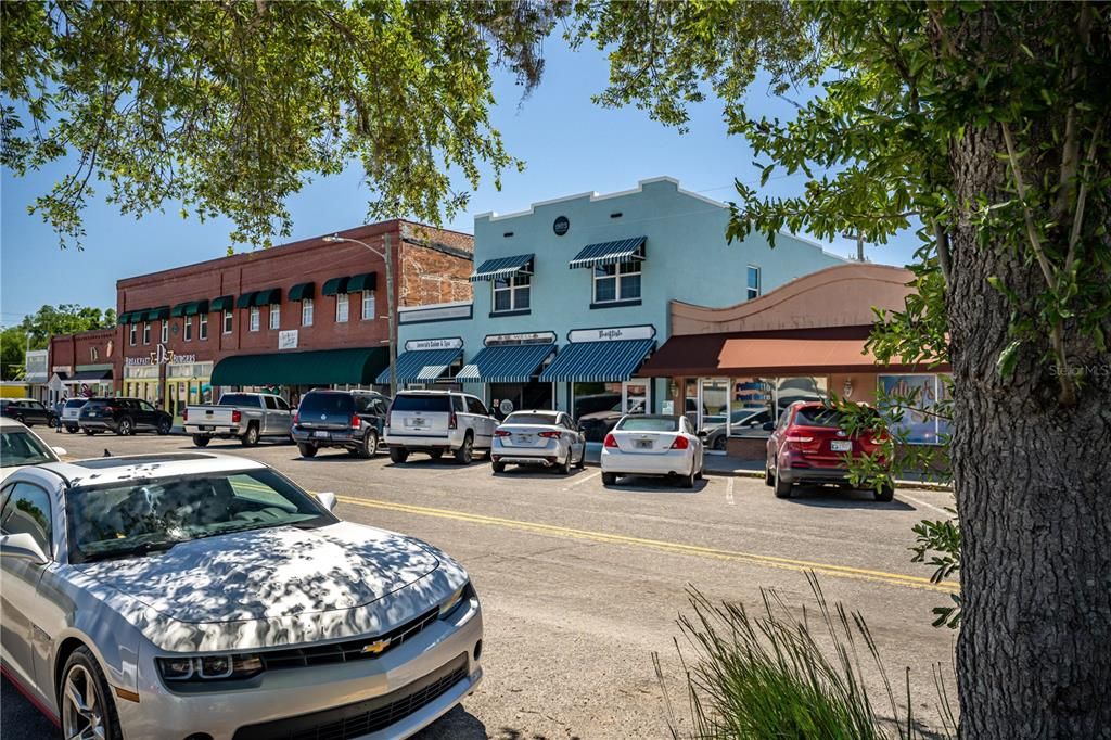 For Sale: $465,000 (3 beds, 2 baths, 1620 Square Feet)