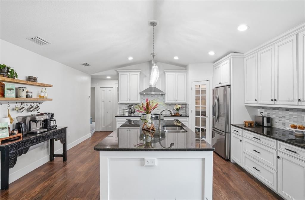 For Sale: $465,000 (3 beds, 2 baths, 1620 Square Feet)