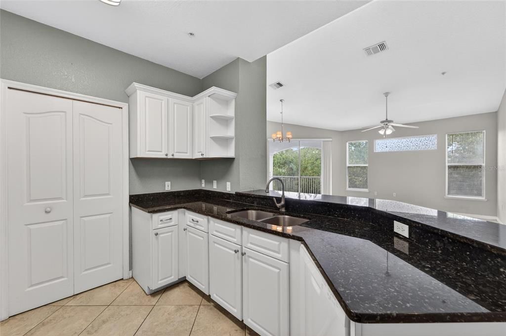 For Rent: $1,500 (2 beds, 2 baths, 1068 Square Feet)