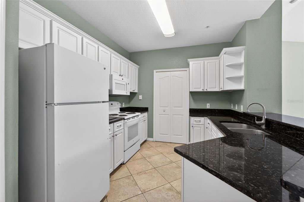 For Rent: $1,500 (2 beds, 2 baths, 1068 Square Feet)