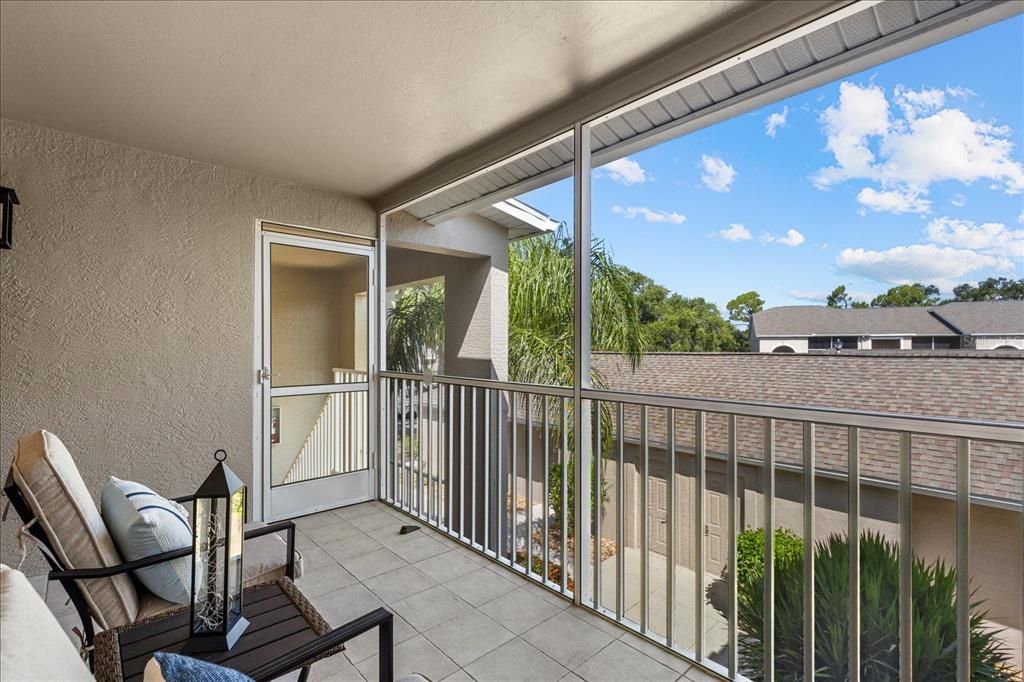 For Sale: $345,000 (2 beds, 2 baths, 1333 Square Feet)