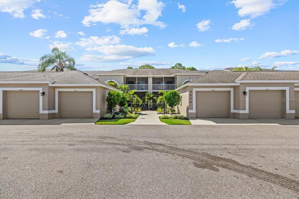 For Sale: $345,000 (2 beds, 2 baths, 1333 Square Feet)
