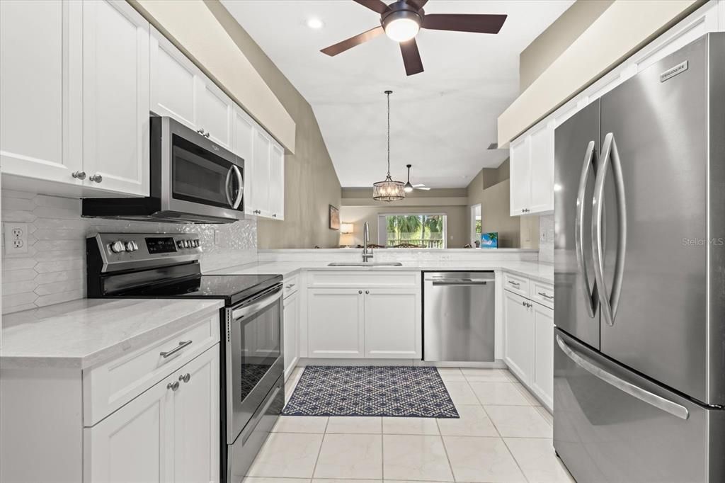 For Sale: $345,000 (2 beds, 2 baths, 1333 Square Feet)