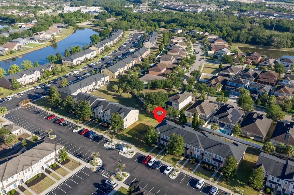 Под контрактом: $215,000 (2 спален, 2 ванн, 1176 Квадратных фут)