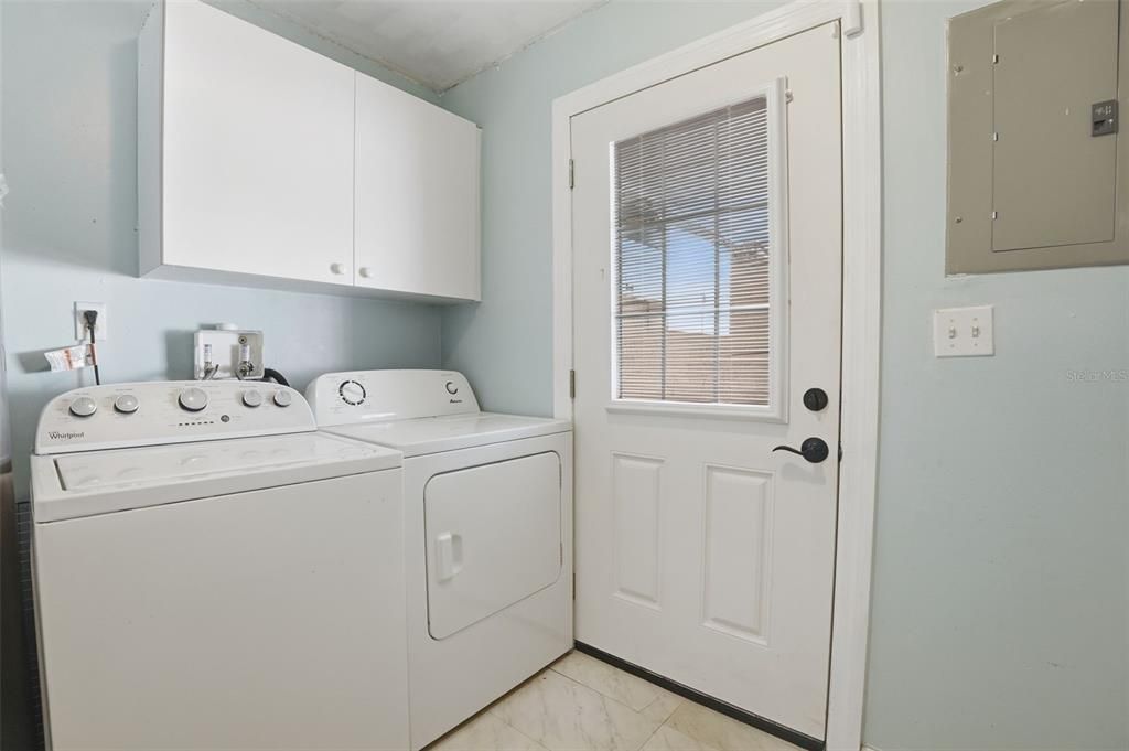 Activo con contrato: $260,000 (3 camas, 2 baños, 1565 Pies cuadrados)