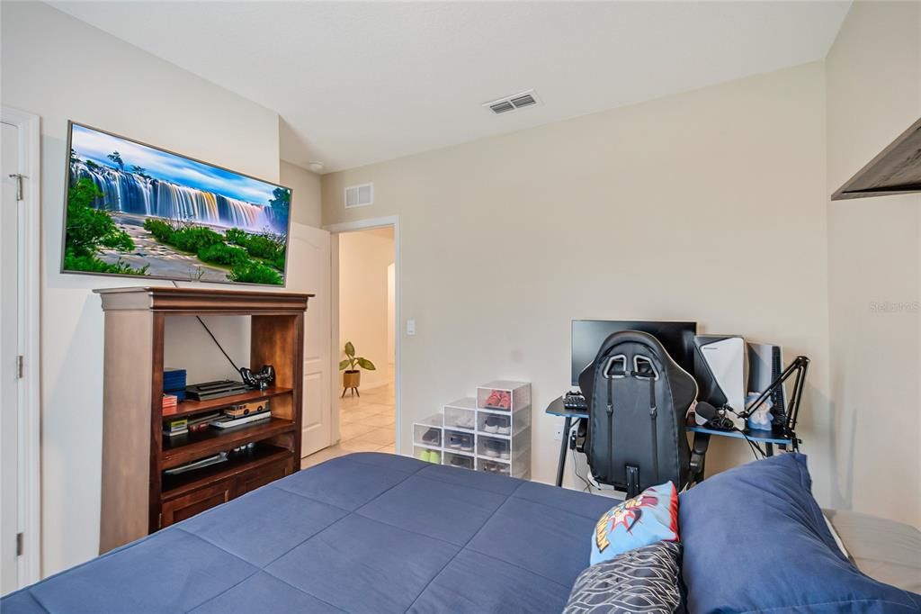 For Sale: $339,000 (4 beds, 2 baths, 1851 Square Feet)