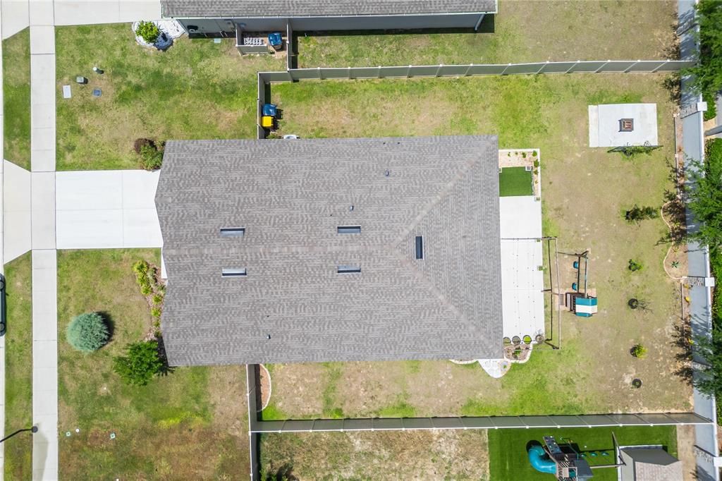 For Sale: $339,000 (4 beds, 2 baths, 1851 Square Feet)
