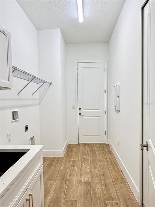 For Rent: $2,650 (3 beds, 2 baths, 2004 Square Feet)