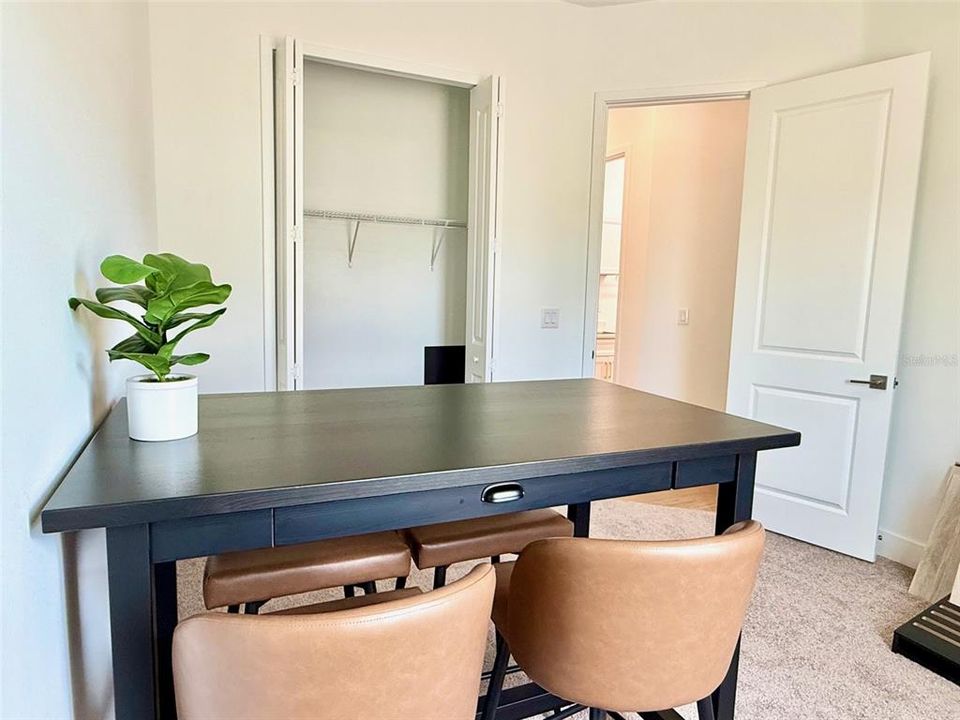 For Rent: $2,650 (3 beds, 2 baths, 2004 Square Feet)