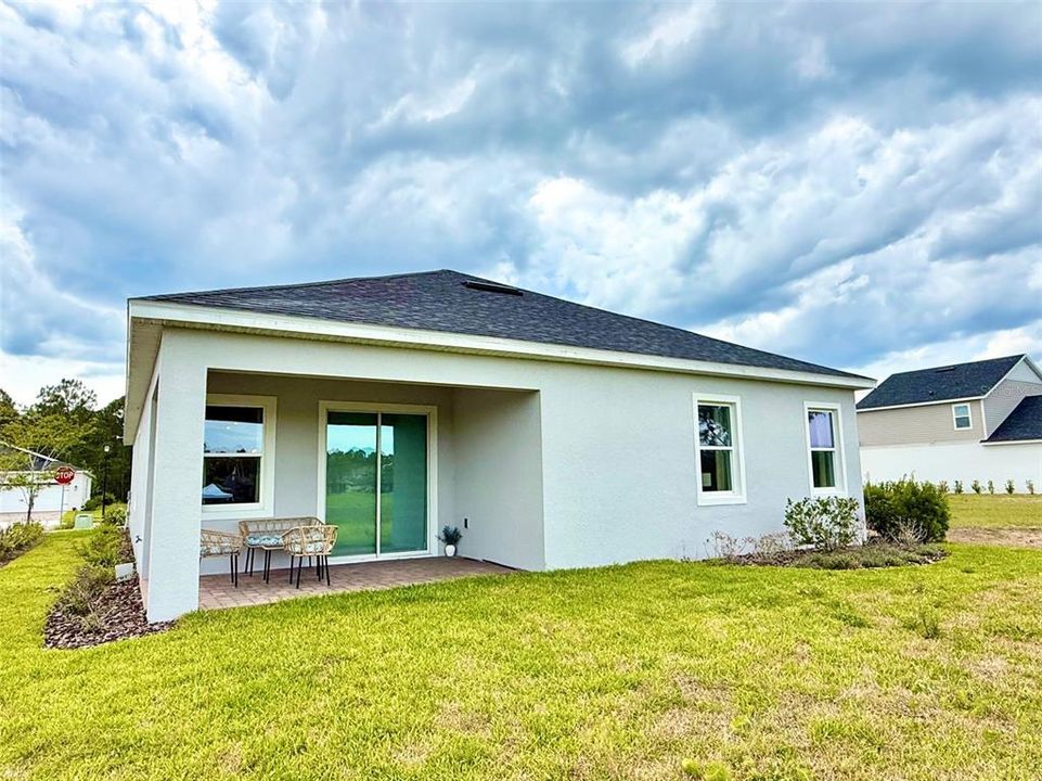 For Rent: $2,650 (3 beds, 2 baths, 2004 Square Feet)