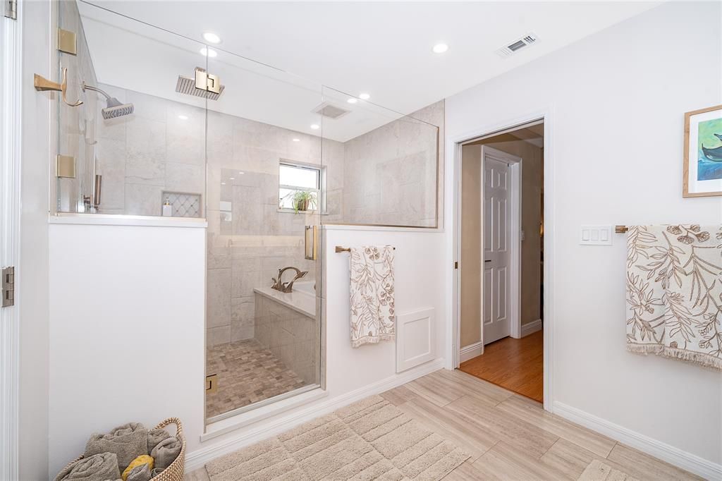 For Sale: $1,125,000 (3 beds, 2 baths, 2531 Square Feet)