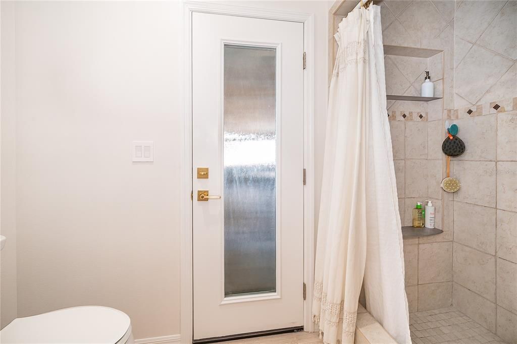 For Sale: $1,125,000 (3 beds, 2 baths, 2531 Square Feet)