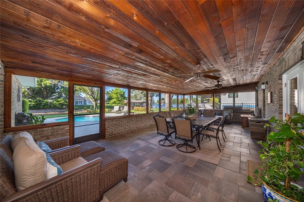For Sale: $1,125,000 (3 beds, 2 baths, 2531 Square Feet)