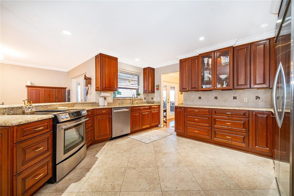 For Sale: $1,125,000 (3 beds, 2 baths, 2531 Square Feet)
