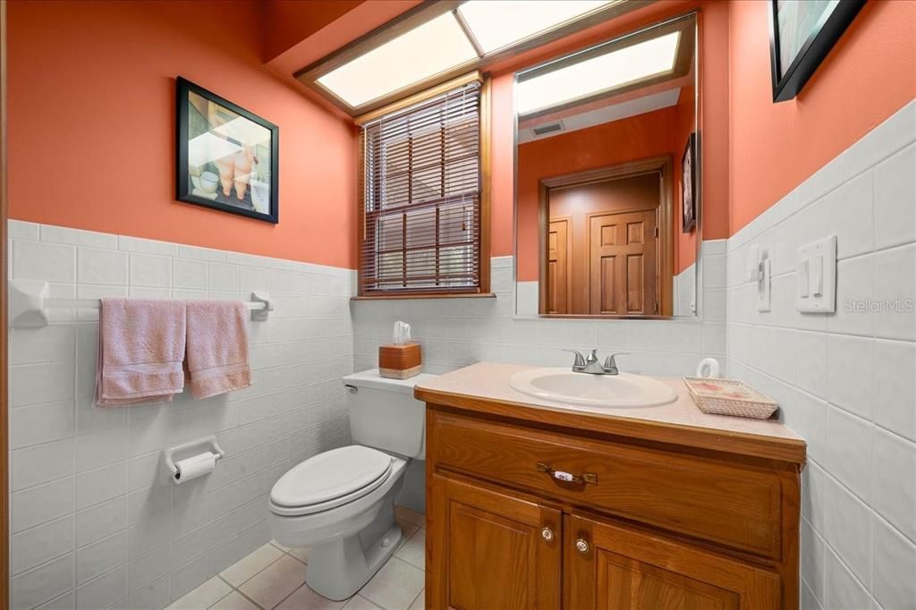 На продажу: $339,900 (3 спален, 2 ванн, 2466 Квадратных фут)
