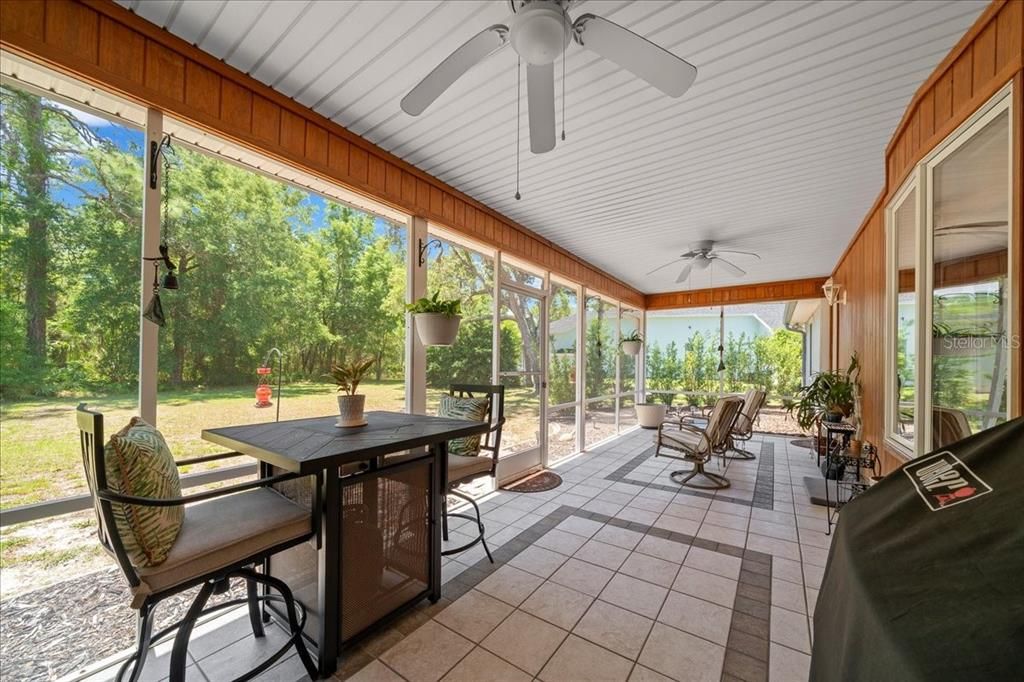 На продажу: $339,900 (3 спален, 2 ванн, 2466 Квадратных фут)