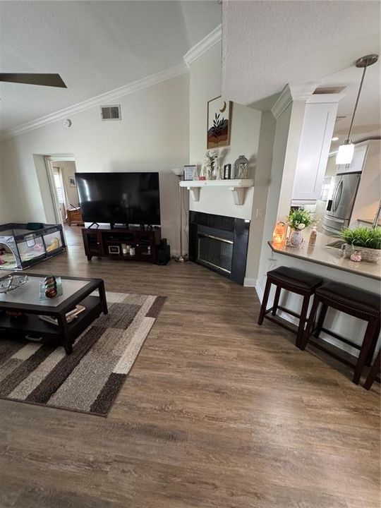 Active With Contract: $450,000 (3 beds, 2 baths, 1860 Square Feet)