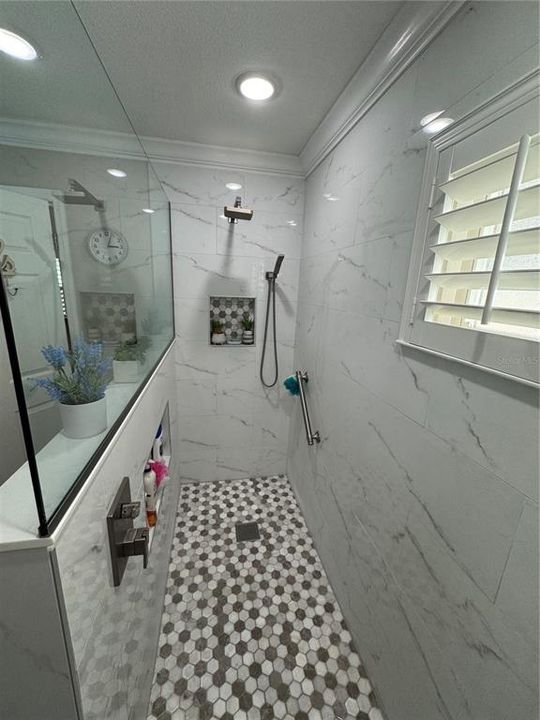 Active With Contract: $450,000 (3 beds, 2 baths, 1860 Square Feet)