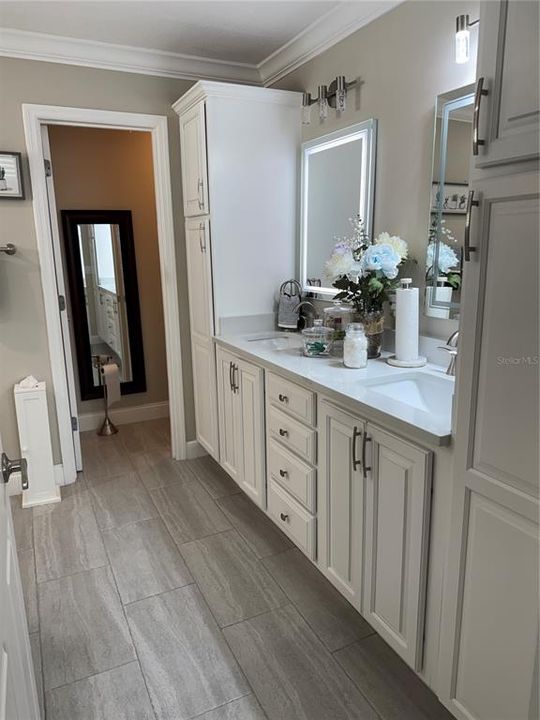 Active With Contract: $450,000 (3 beds, 2 baths, 1860 Square Feet)