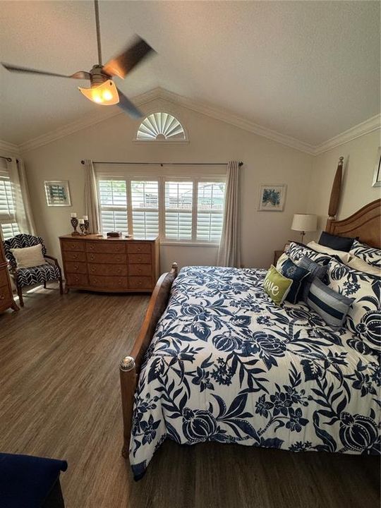 Active With Contract: $450,000 (3 beds, 2 baths, 1860 Square Feet)
