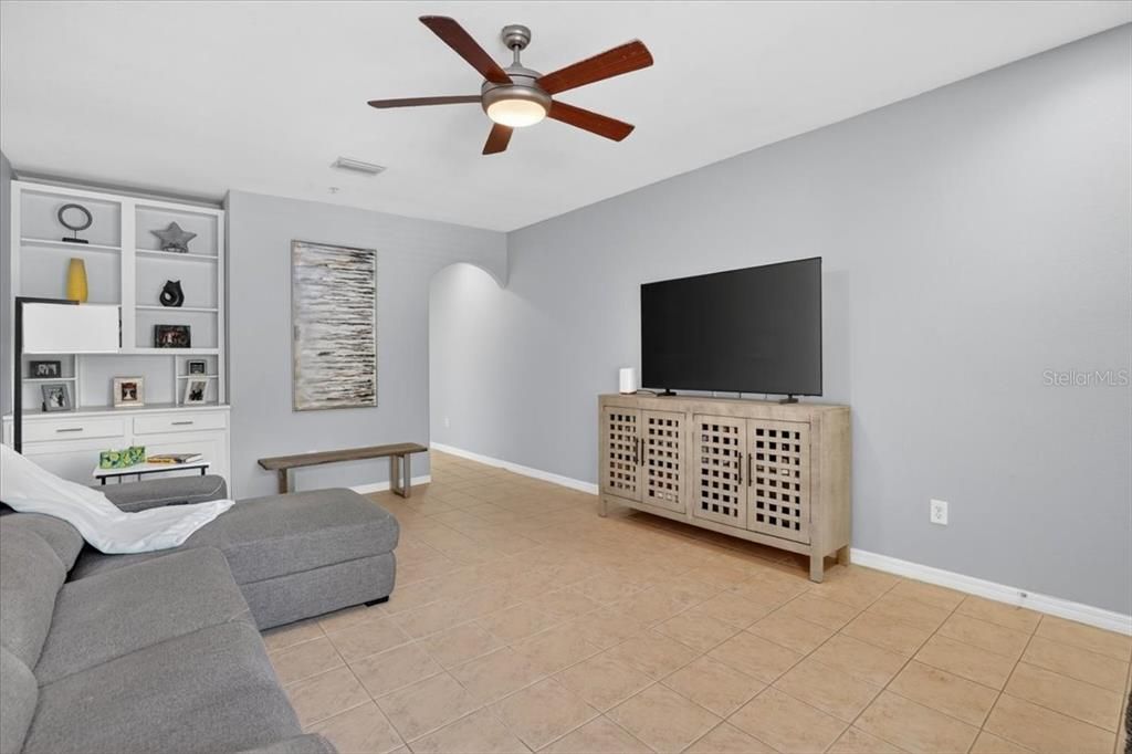 En Venta: $234,000 (2 camas, 2 baños, 1539 Pies cuadrados)