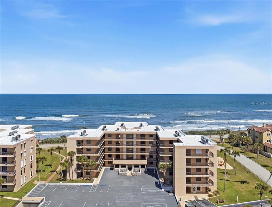 For Sale: $299,000 (2 beds, 2 baths, 1275 Square Feet)