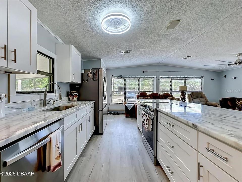 For Sale: $255,000 (4 beds, 3 baths, 1720 Square Feet)