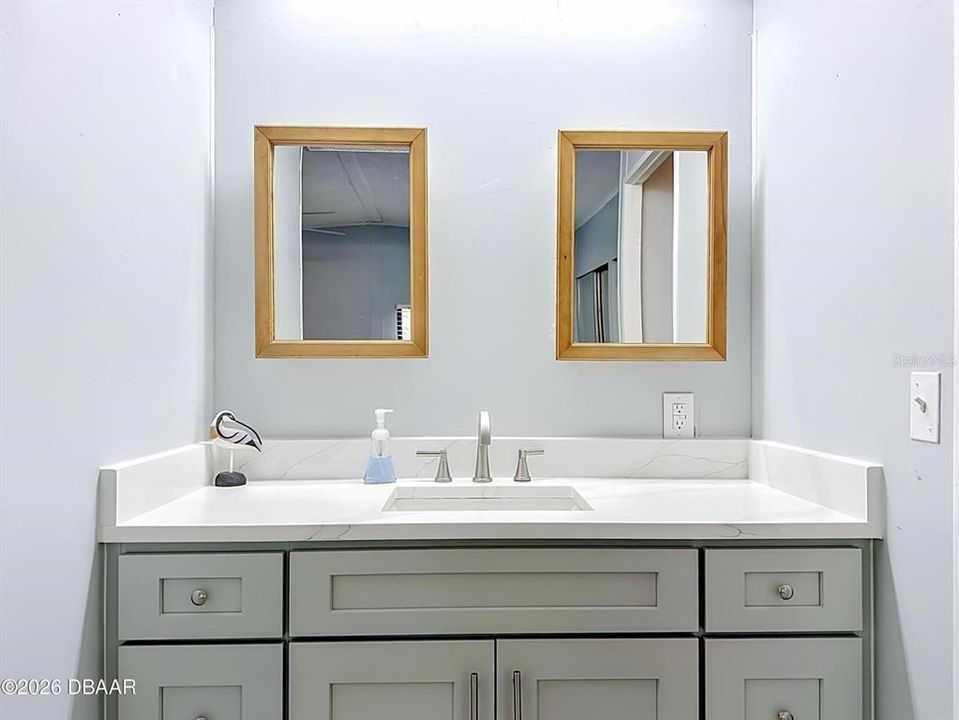 For Sale: $255,000 (4 beds, 3 baths, 1720 Square Feet)