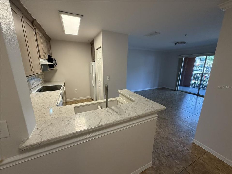 На продажу: $169,900 (1 спален, 1 ванн, 657 Квадратных фут)