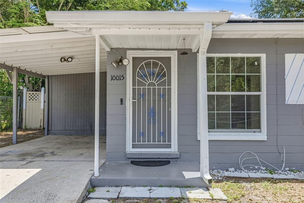 Active With Contract: $249,900 (2 beds, 1 baths, 816 Square Feet)