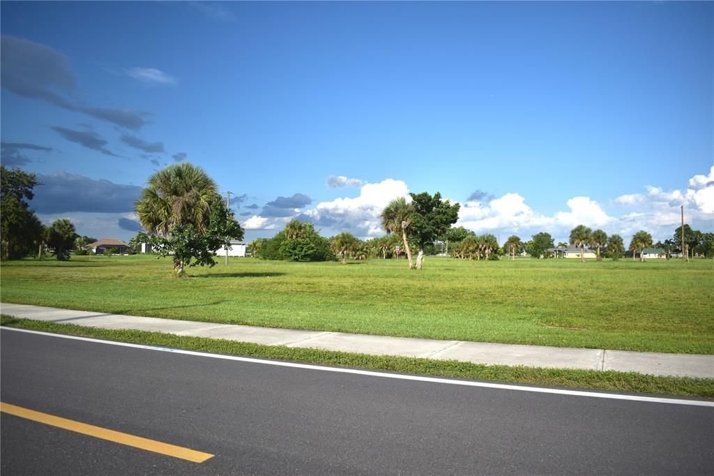 En Venta: $43,000 (0.26 acres)