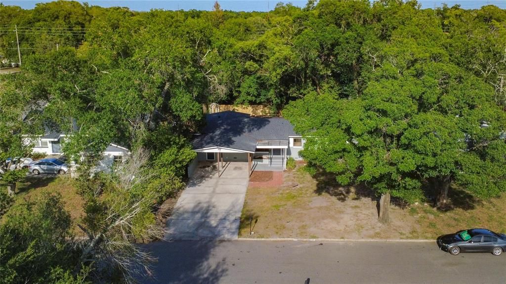 Activo con contrato: $429,900 (4 camas, 2 baños, 1585 Pies cuadrados)