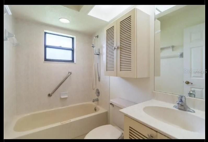 En Renta: $1,750 (3 camas, 2 baños, 1460 Pies cuadrados)