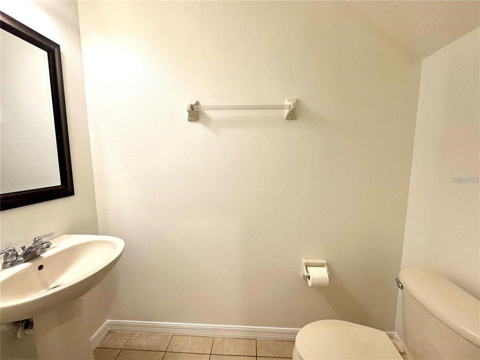 В аренду: $2,149 (3 спален, 2 ванн, 1298 Квадратных фут)