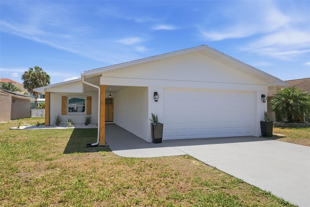Под контрактом: $659,000 (3 спален, 2 ванн, 1735 Квадратных фут)
