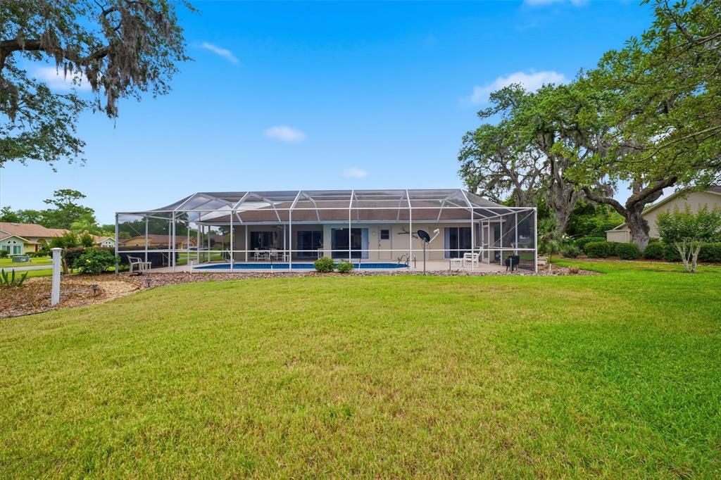 Active With Contract: $369,900 (3 beds, 2 baths, 1915 Square Feet)