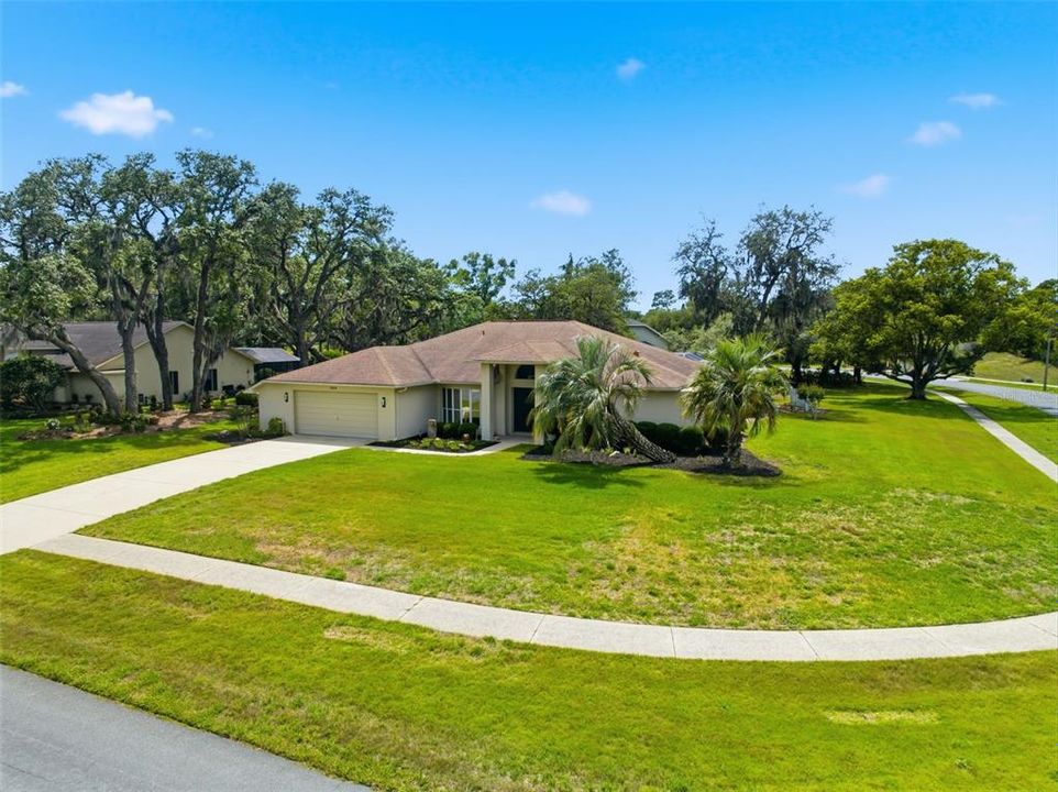 Active With Contract: $369,900 (3 beds, 2 baths, 1915 Square Feet)