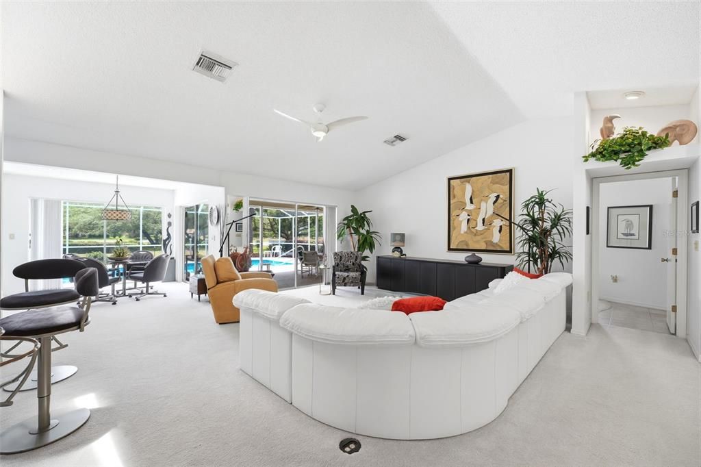 Active With Contract: $369,900 (3 beds, 2 baths, 1915 Square Feet)