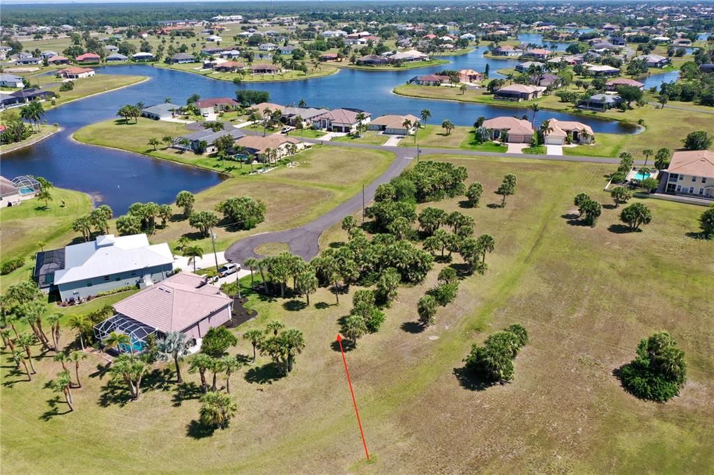 На продажу: $29,500 (0.26 acres)