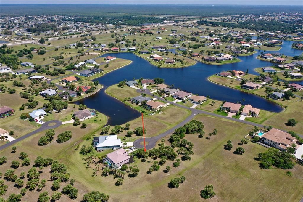 На продажу: $29,500 (0.26 acres)