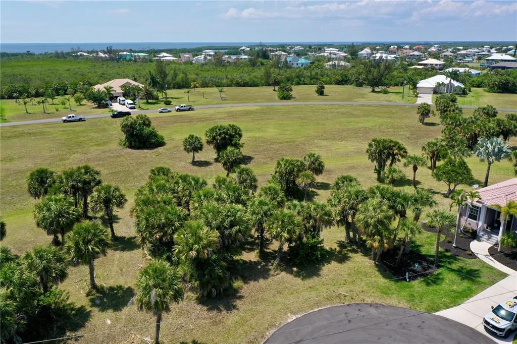 На продажу: $29,500 (0.26 acres)