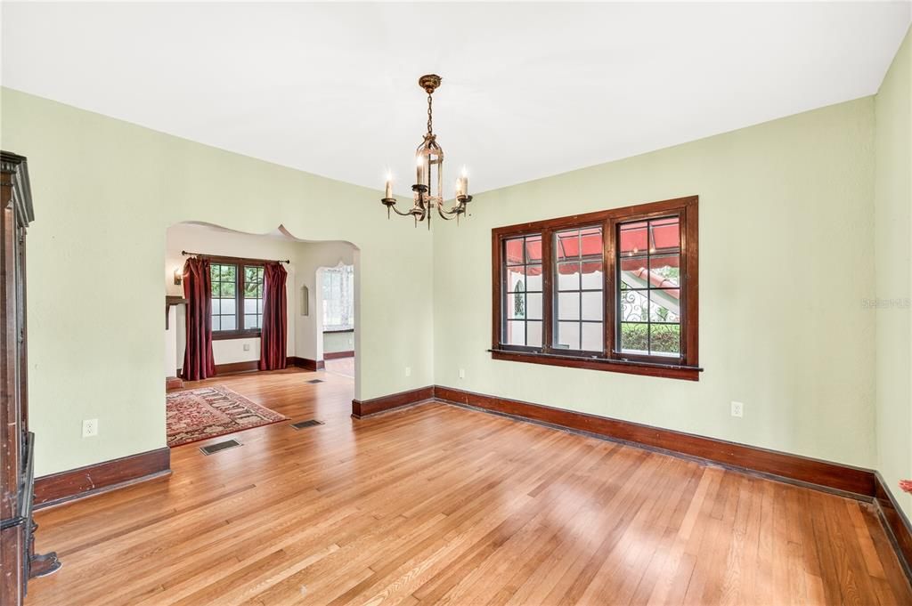 For Sale: $699,000 (3 beds, 2 baths, 2168 Square Feet)