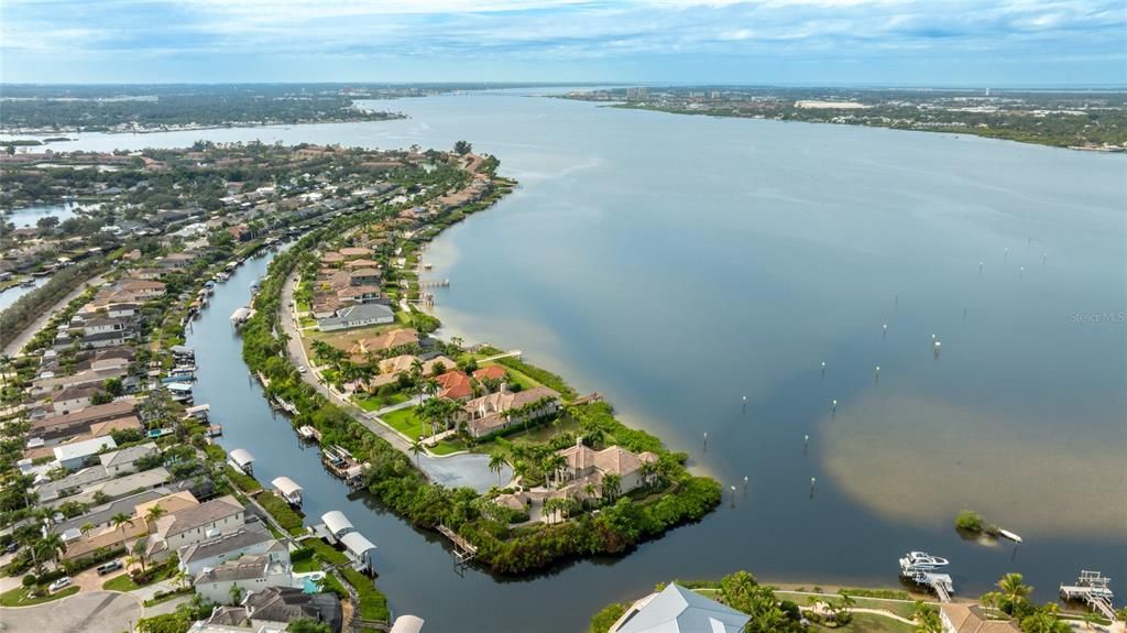 For Sale: $800,000 (0.36 acres)