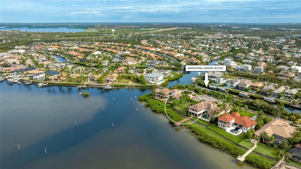 For Sale: $800,000 (0.36 acres)