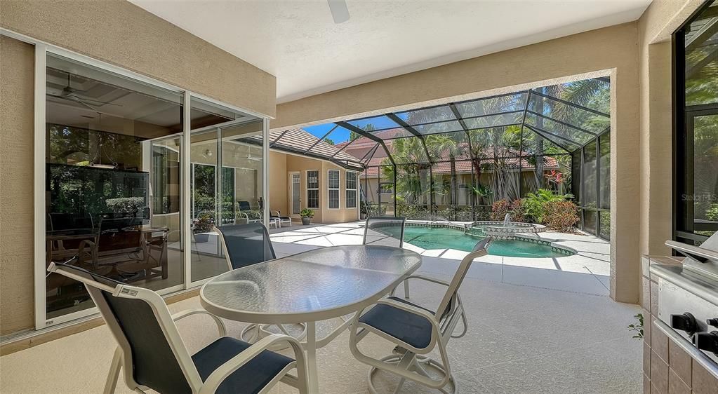 En Venta: $1,249,000 (4 camas, 4 baños, 3441 Pies cuadrados)