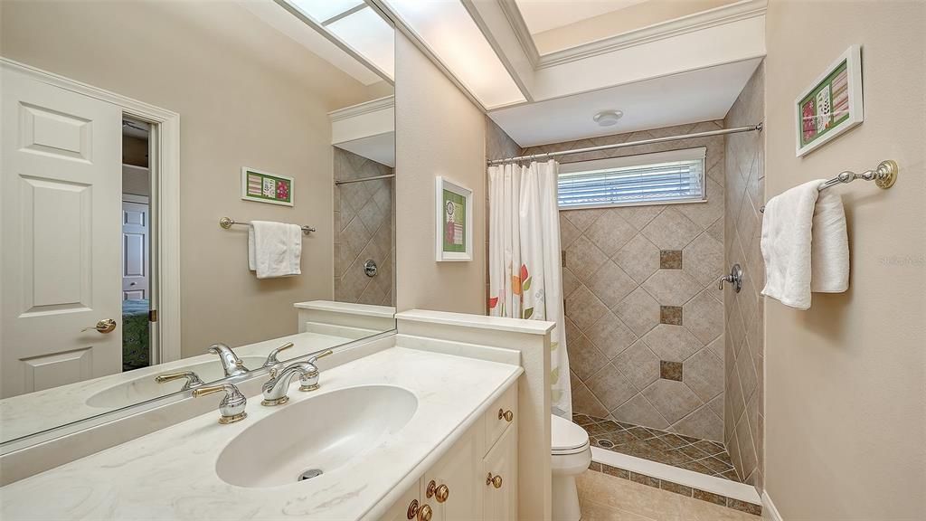 En Venta: $1,249,000 (4 camas, 4 baños, 3441 Pies cuadrados)