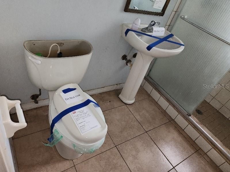 Activo con contrato: $100,000 (3 camas, 1 baños, 894 Pies cuadrados)
