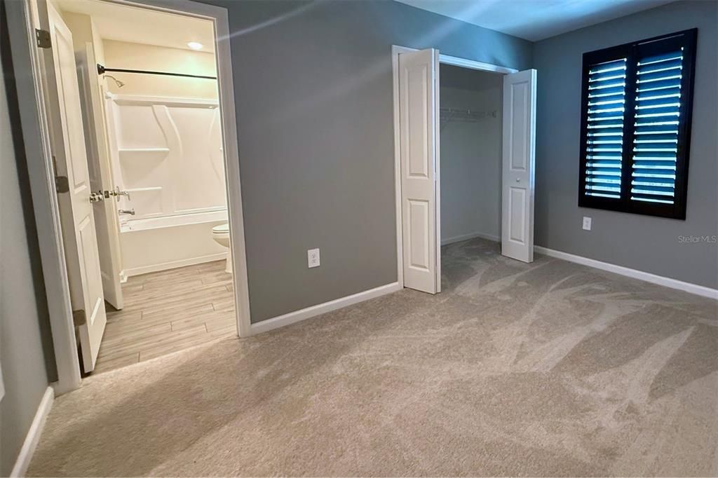 For Rent: $1,750 (3 beds, 2 baths, 1828 Square Feet)