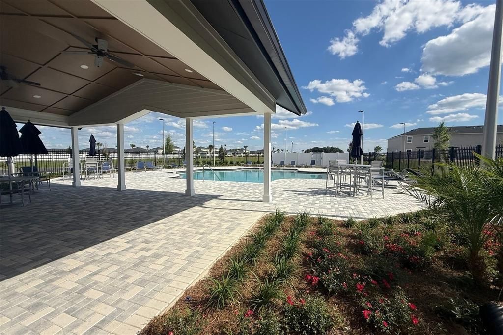 For Rent: $1,750 (3 beds, 2 baths, 1828 Square Feet)